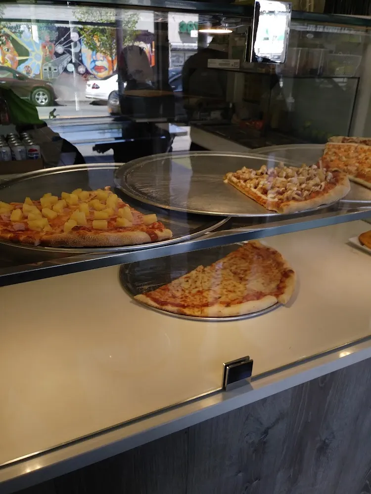 Hawaiian Pizza